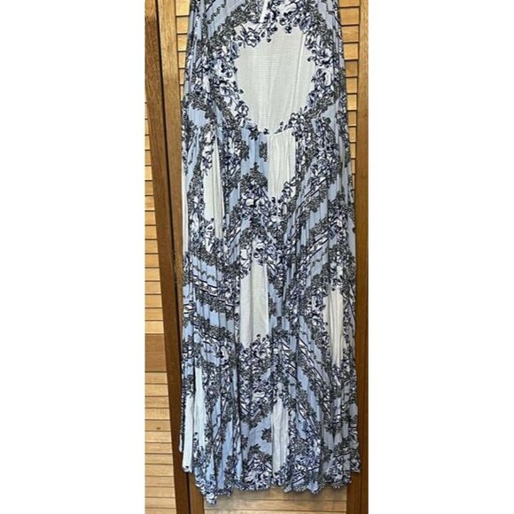 Torrid Halter Maxi Dress SZ 2(US 18-20/XXL) /CHARITY SALE - Picture 4 of 7